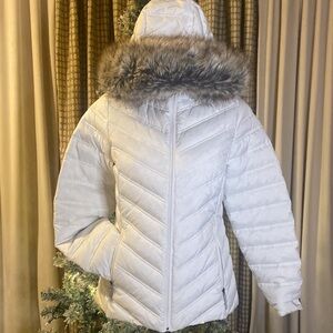 Women's White Quilted Jacket with Fur Hood